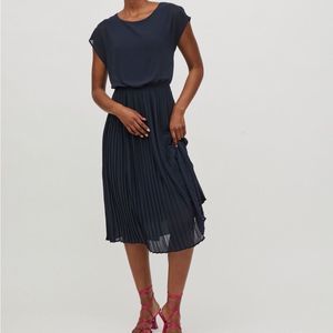 Classic Navy Pleated Hem A-Line Dress